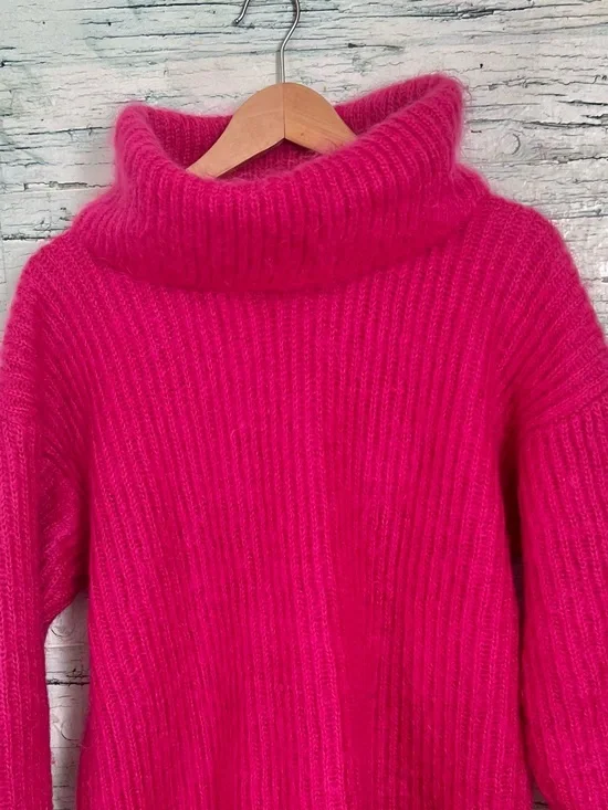 Vintage STUDIO Michele Stuart Mohair Sweater | Hot Pink | Oversized Cozy Knit - Picture 4 of 9